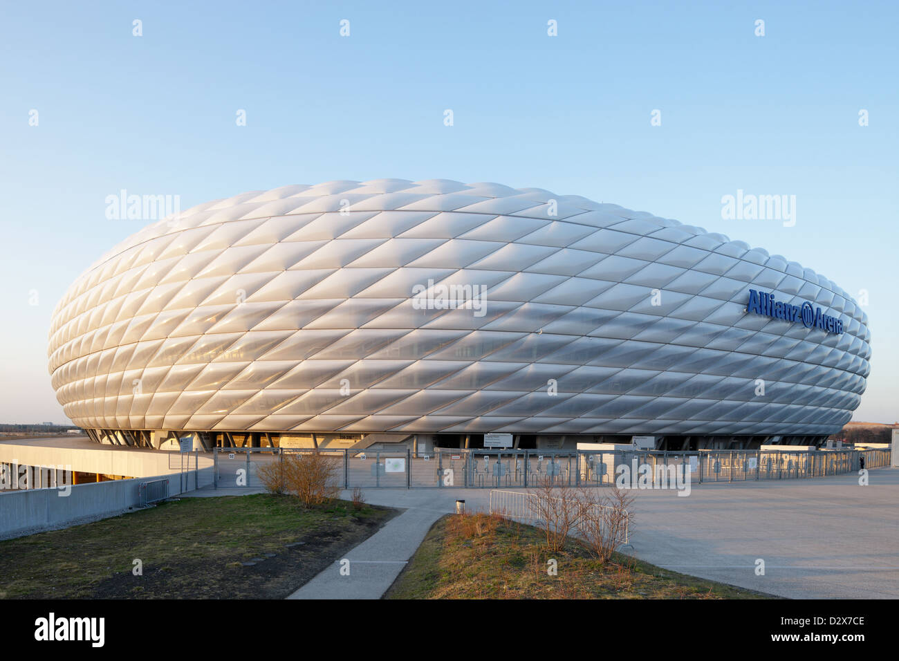 München, Deutschland, der Allianz Arena bei Sonnenuntergang Stockfoto