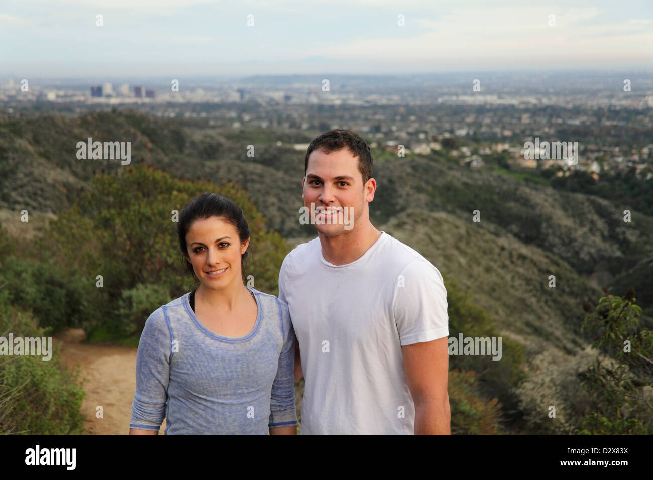 Wanderer auf dem Temescal Ridge Trail in den Santa Monica Mountains in Südkalifornien Stockfoto