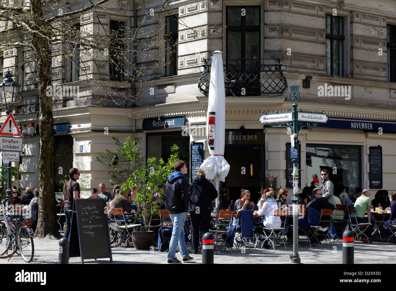 Berlin, Deutschland, Ecke November im Restaurant Husemannstraße Sredzkistrasse Stockfoto