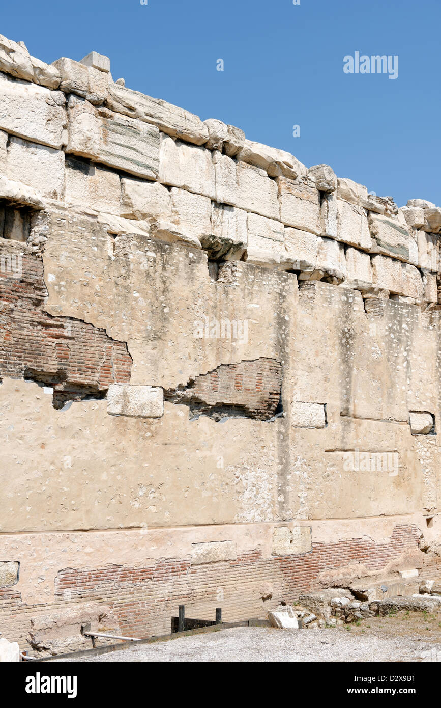 Athen. Griechenland. Innenansicht des Bibliothek des Hadrian-Komplexes von der Rückseite der Westfassade Flügel aus. Stockfoto