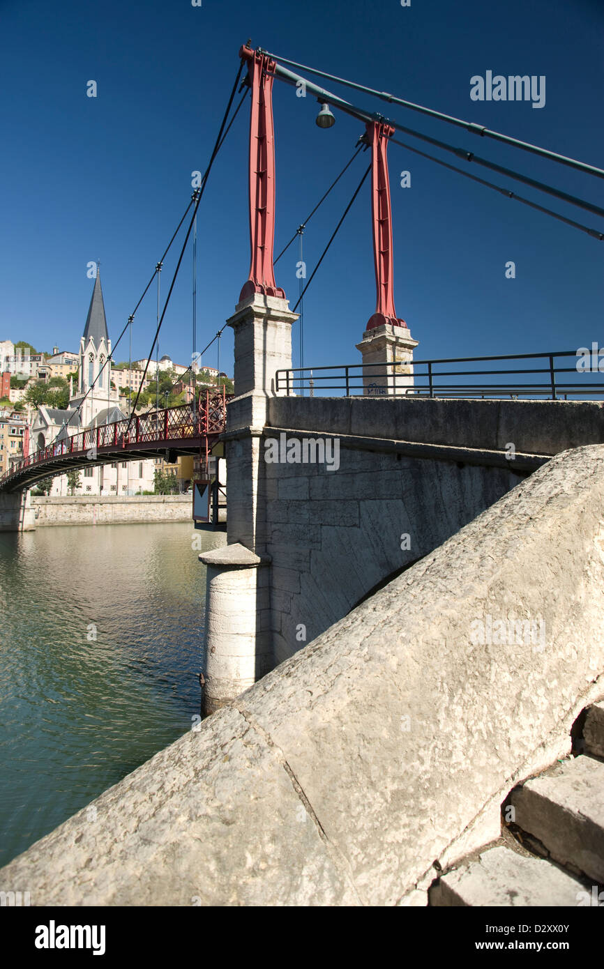 PASSERELLE PAUL COUTURIER FUßGÄNGERBRÜCKE VIEUX LYON FLUSS SAONE LYON RHONE ALPES FRANKREICH Stockfoto