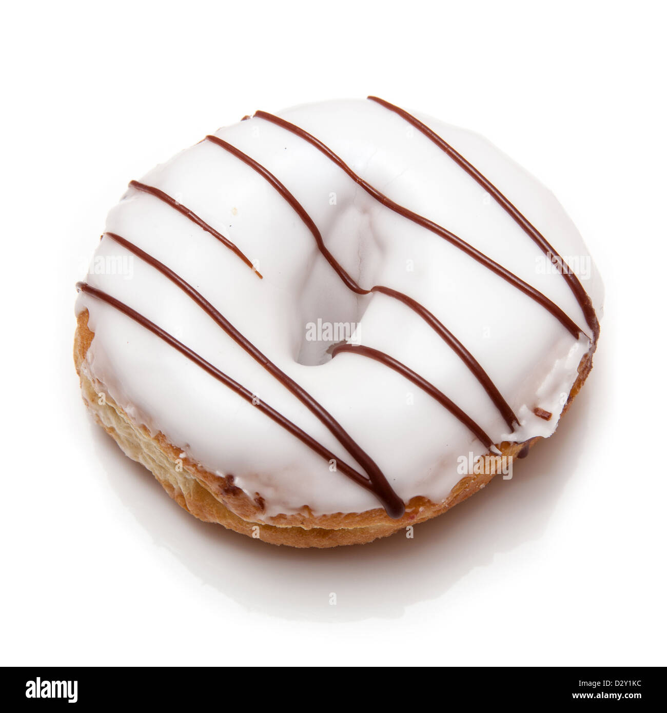 Geeiste Donut isoliert auf einem weißen Studio-Hintergrund. Stockfoto
