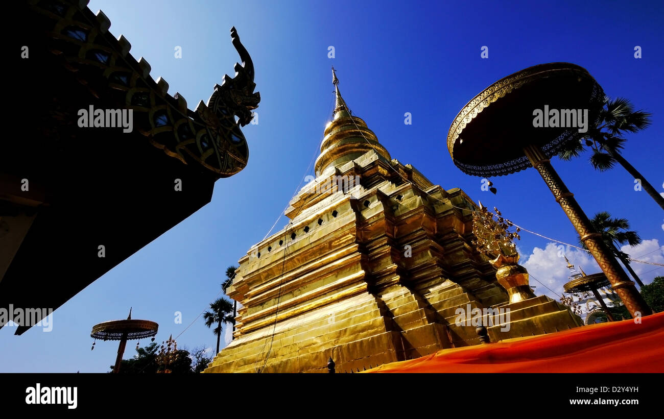 Goldene Pagode am Wat Phra, dass Sri Chom Thong, Chiang Mai, Thailand. Stockfoto