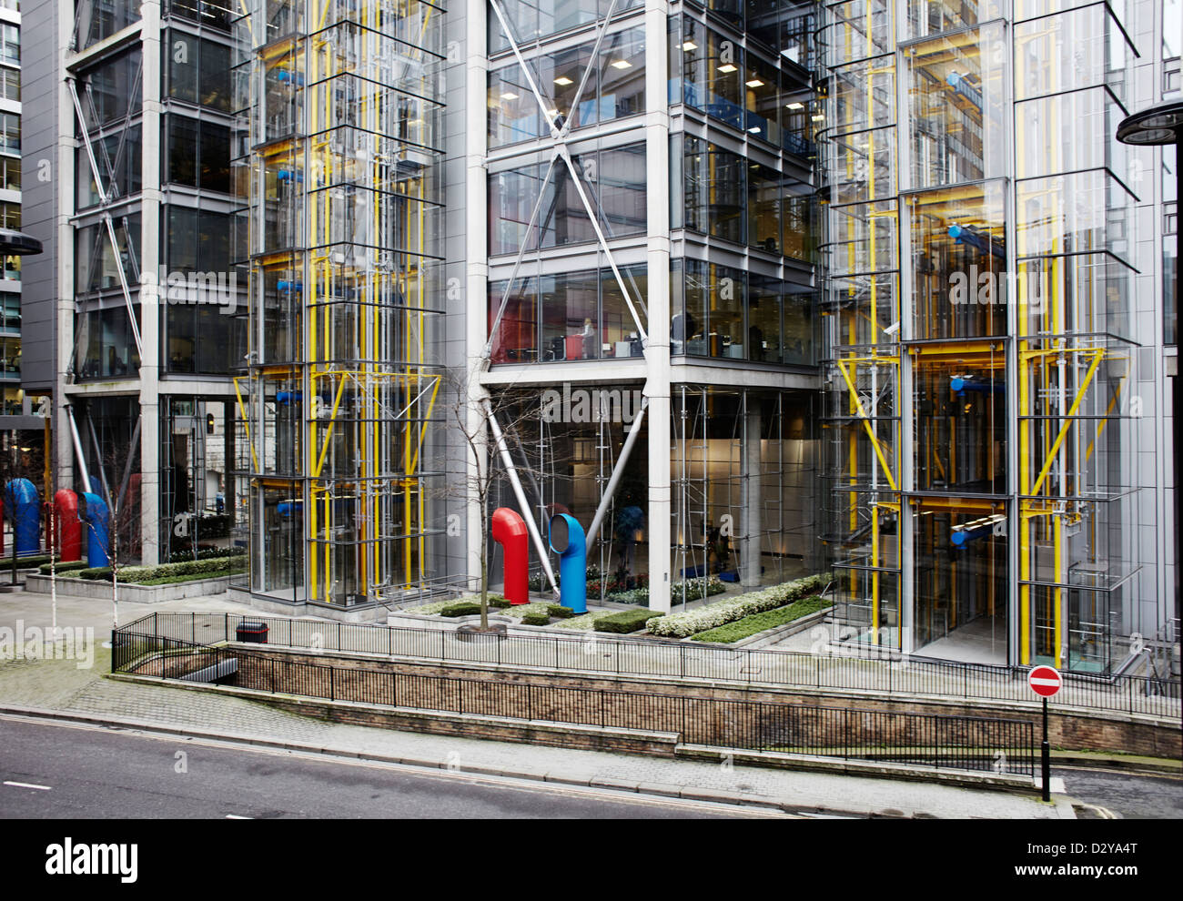 Stadt-Bürohäuser in Barbican Gegend von London Stockfoto