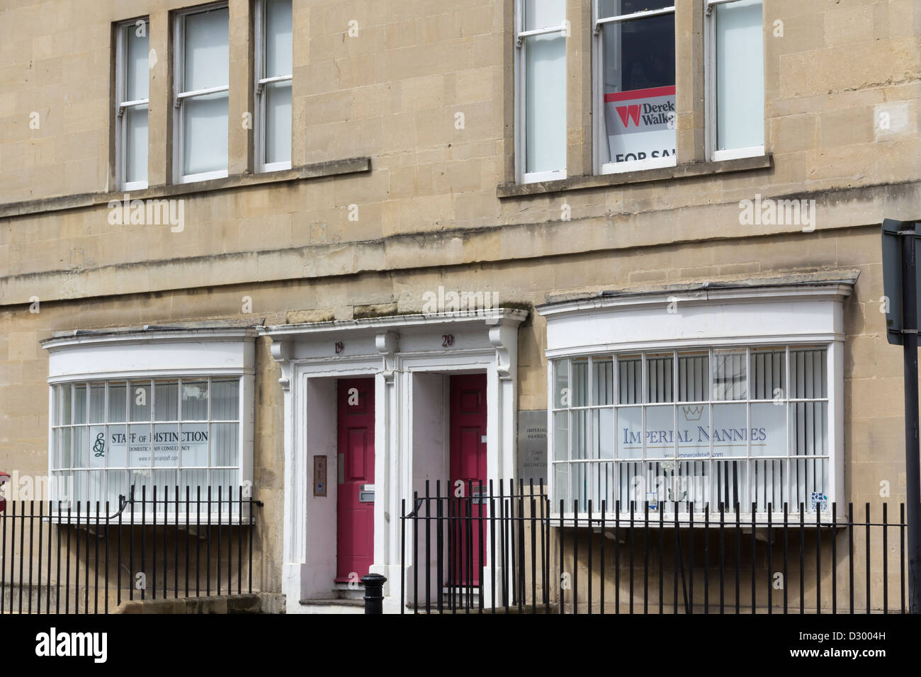 Imperial Kindermädchen gehobenen Kinderbetreuung Personalberatung auf Charles Street Bad. Auch hat Büro in Kensington, London. Stockfoto