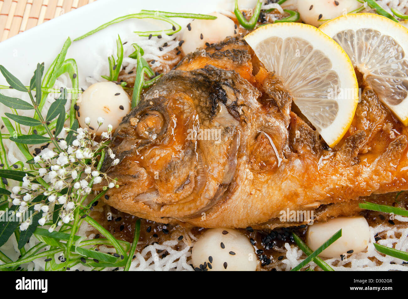 Delphin Fisch Dorado. Im chinesischen Stil Stockfoto