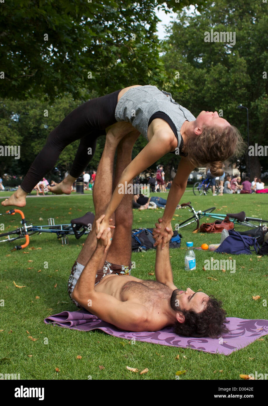 Im Freien Turnen in London Fields, Hackney, London Stockfoto