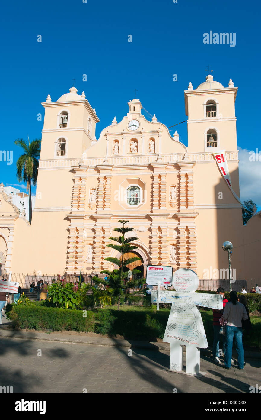 Honduras stadt -Fotos und -Bildmaterial in hoher Auflösung – Alamy