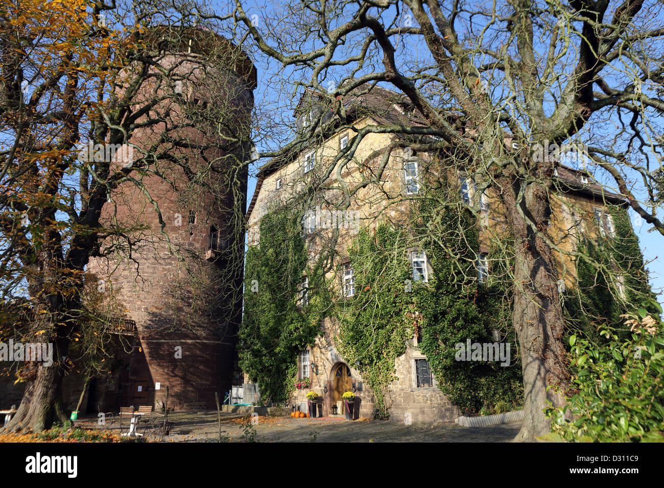 Trendelburg, Deutschland, Palas und Bergfried der Burg Trendelburg Stockfoto