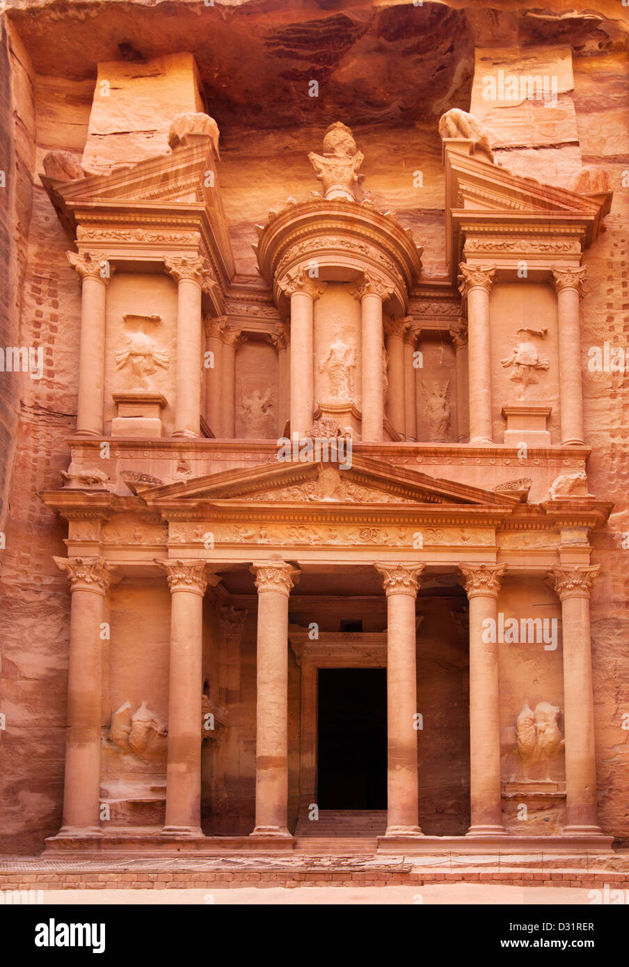 Al Khazneh - die Schatzkammer der antiken Stadt Petra, Jordanien Stockfoto