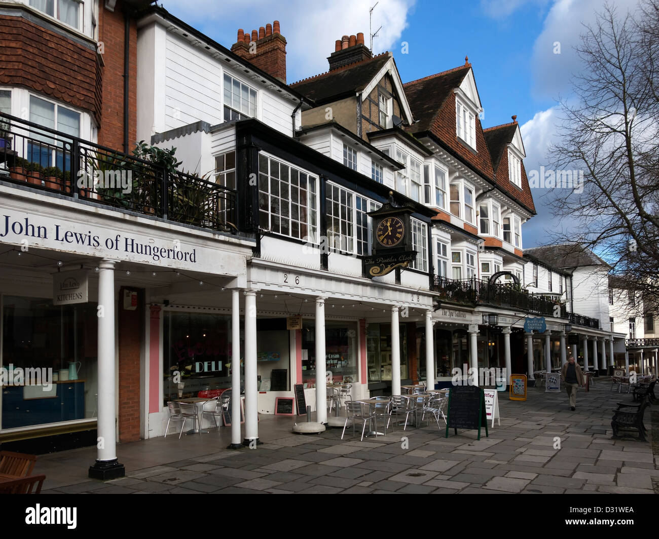 Georgische Kolonnade von alten shop-Fronten, die Pantiles, Royal Tunbridge Wells, Kent, England, UK Stockfoto