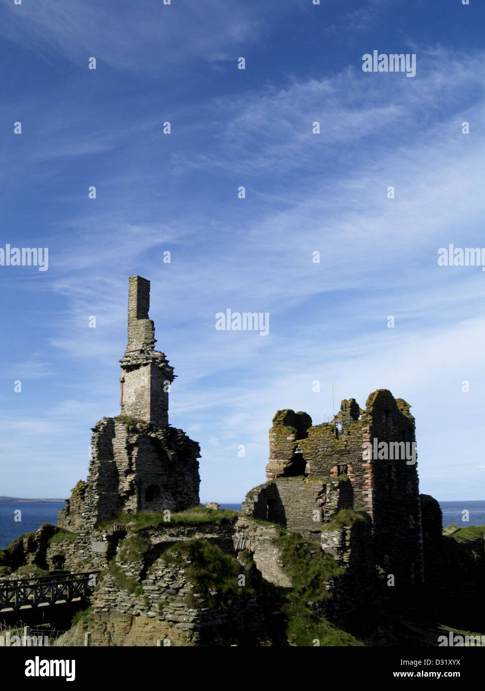 Die Burg von Sinclair und Girnigoe, an der Küste von Caithness, nördlich von Wick in den schottischen Highlands Stockfoto