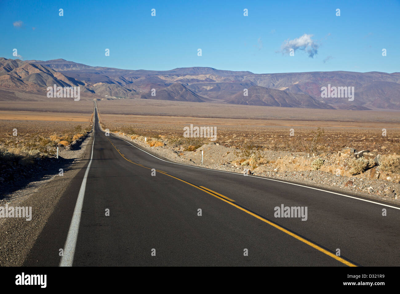 California Highway 190 in Death Valley Nationalpark Stockfoto