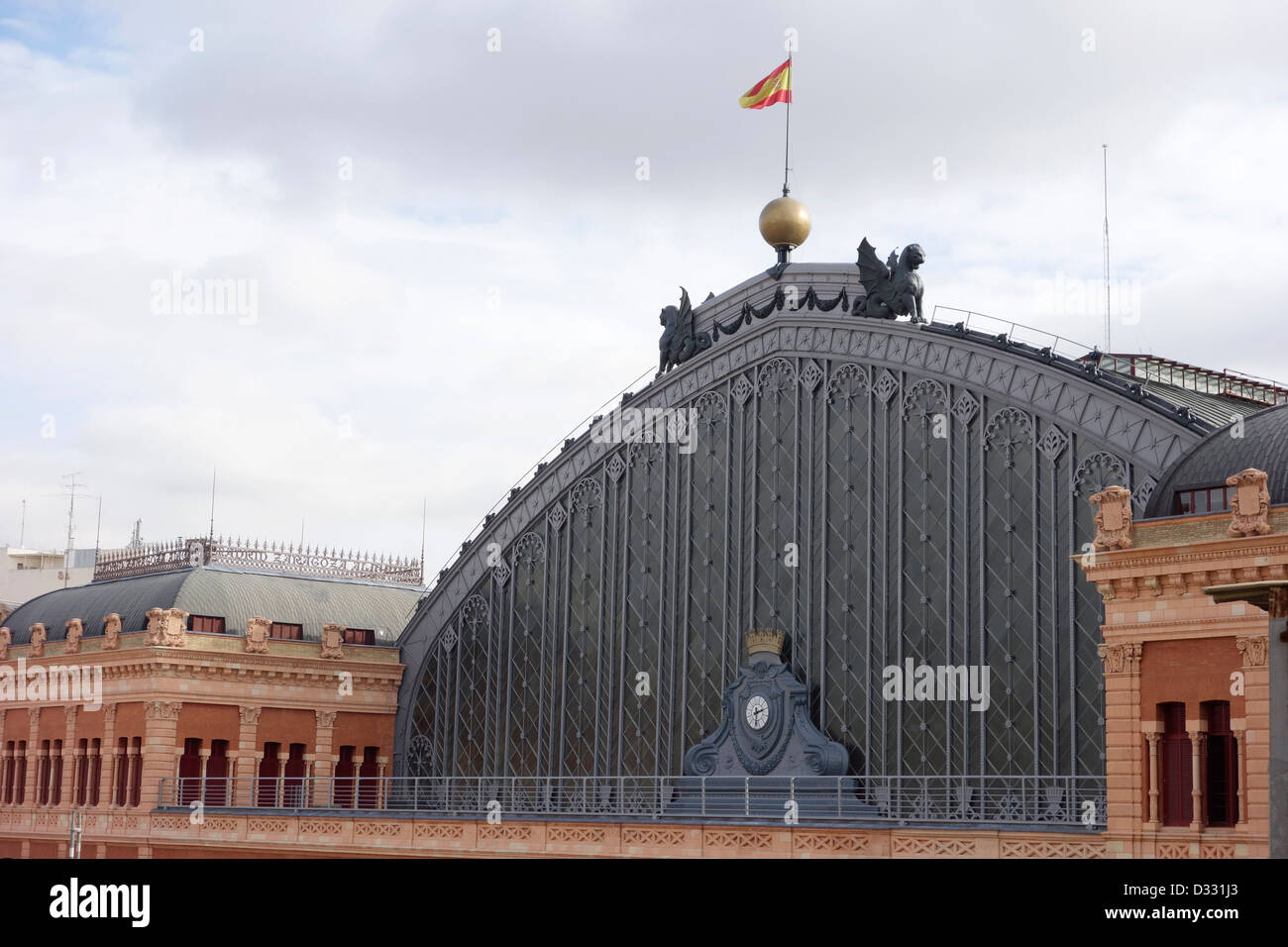 Uhr Zeit Atocha Bahnhof Madrid Spanien Renfe Zug Stockfoto