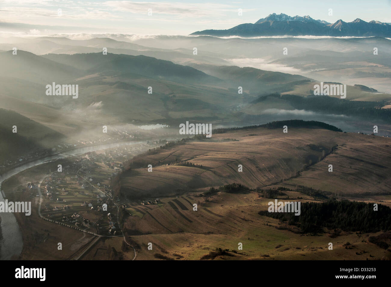 Podhale Region gesehen aus drei Kronen Peak in Pieniny-Nationalpark, Polen Stockfoto