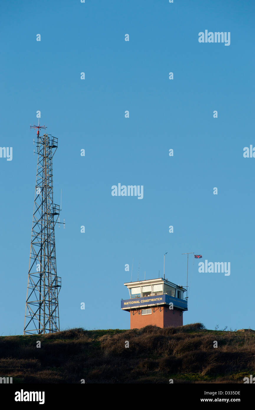 Aussichtspunkt und Radio Turm an der Südküste von England, UK. in der Nähe von Newhaven in East Sussex. Stockfoto