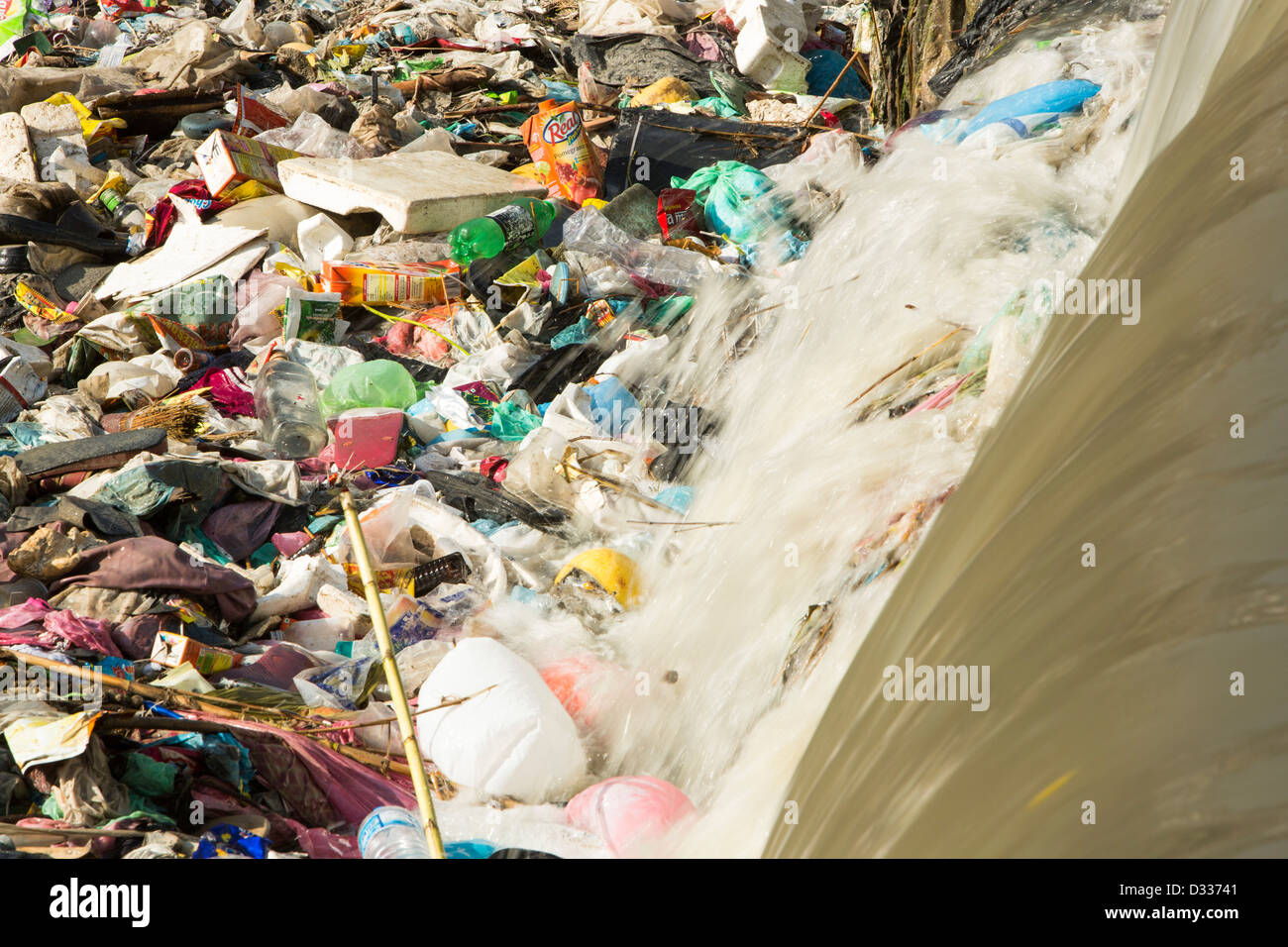 Nepal water pollution waste Fotos und Bildmaterial in hoher Auflösung
