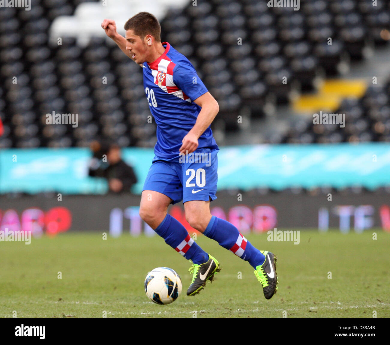 06.02.2013. London, England. Kroatiens Arijan Ademi sein Debüt während internationale Freundschaftsspiele Spiel zwischen Kroatien und der Republik Korea von Craven Cottage Stockfoto