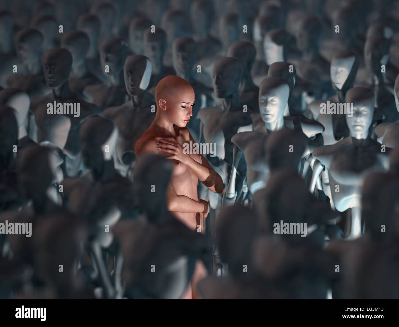 Frau unter Roboter Stockfoto