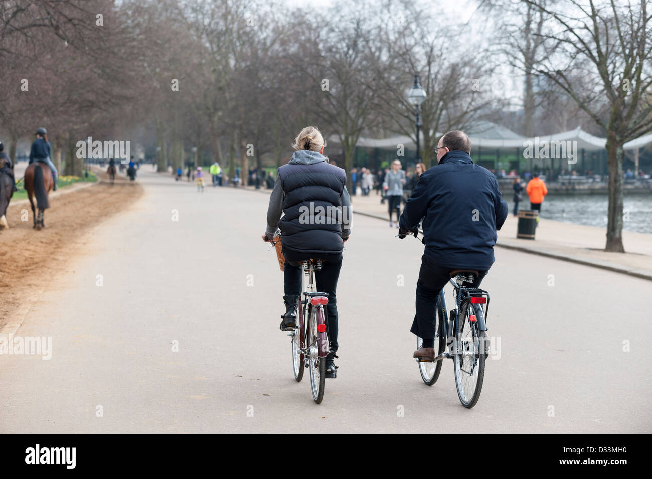 Radfahren im Hyde Park, London - Radfahrer, UK Stockfoto
