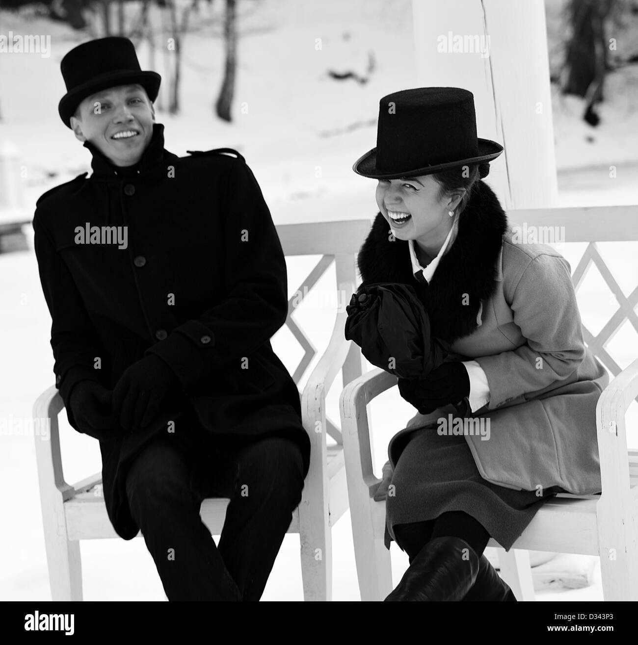 Schattigen Mann und Frau lachen über die dummen Witz Stockfoto