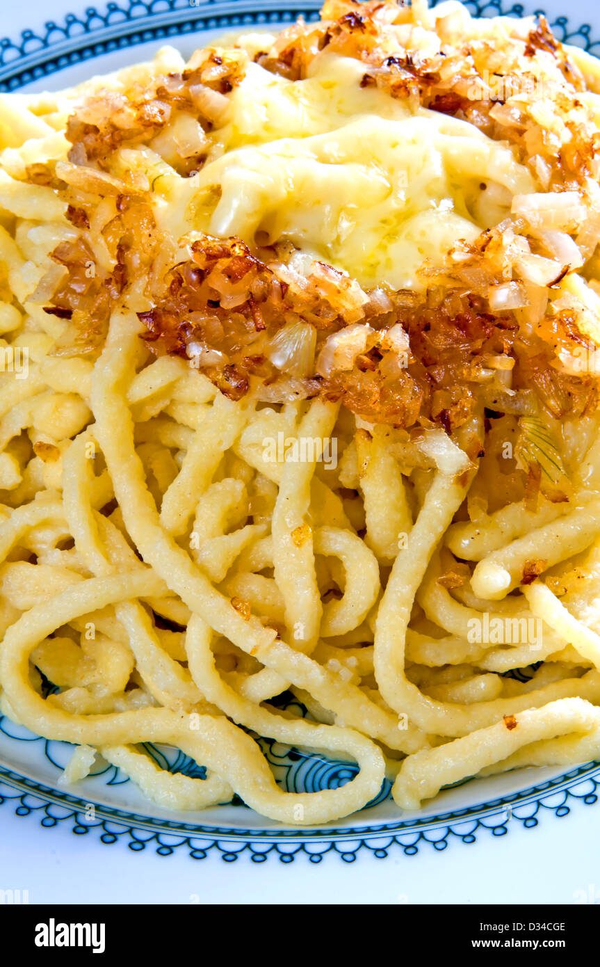 Deutscher Käse Nudeln Spätzle genannt Stockfoto