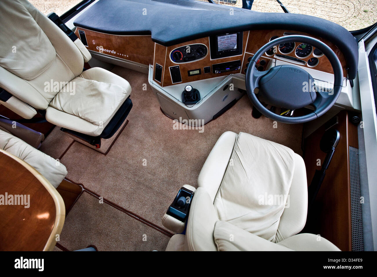 Fahrer und Beifahrersitz, Concorde Luxus-Wohnmobil Stockfoto