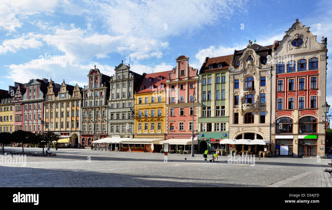 Fassaden der alten historischen Mietshäusern am Rynek (Marktplatz) in Wroclaw (Breslau), Polen Stockfoto