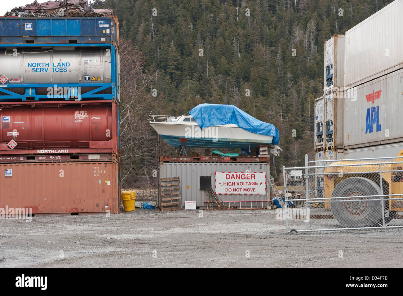 Alaska Marine Lines Unternehmen Container Güterbahnhof in Sitka, Alaska, USA. Stockfoto