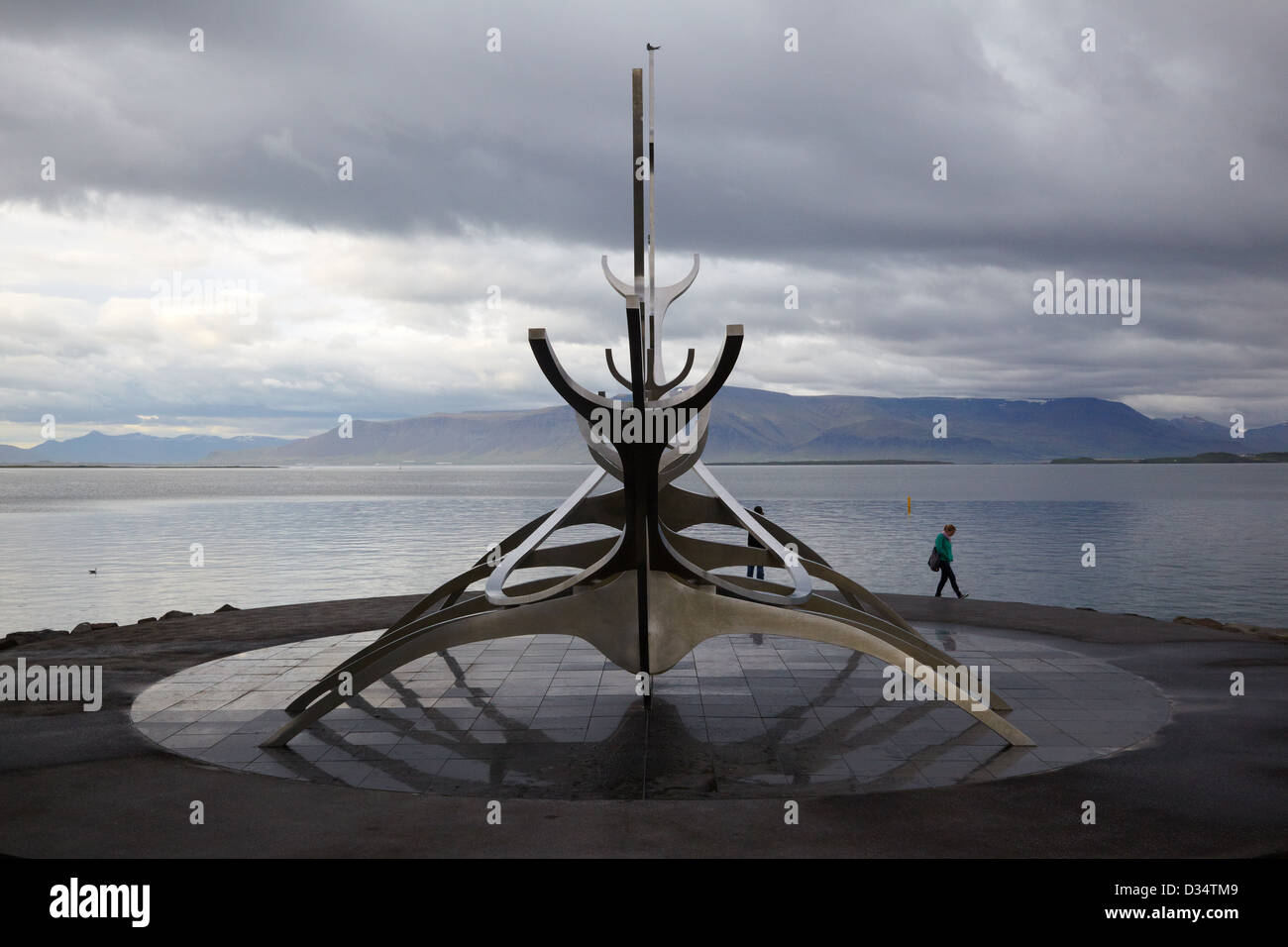 Solfar, Sun Voyager (Sun Handwerk Skulptur) durch Jon Gunnar Arnason, Reykjavik, Island Stockfoto