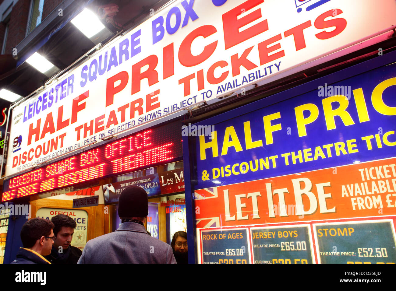 Ticket-Shops im Londoner Westend, Verkauf von Eintrittskarten für die meisten populären Shows und Veranstaltungen. Stockfoto