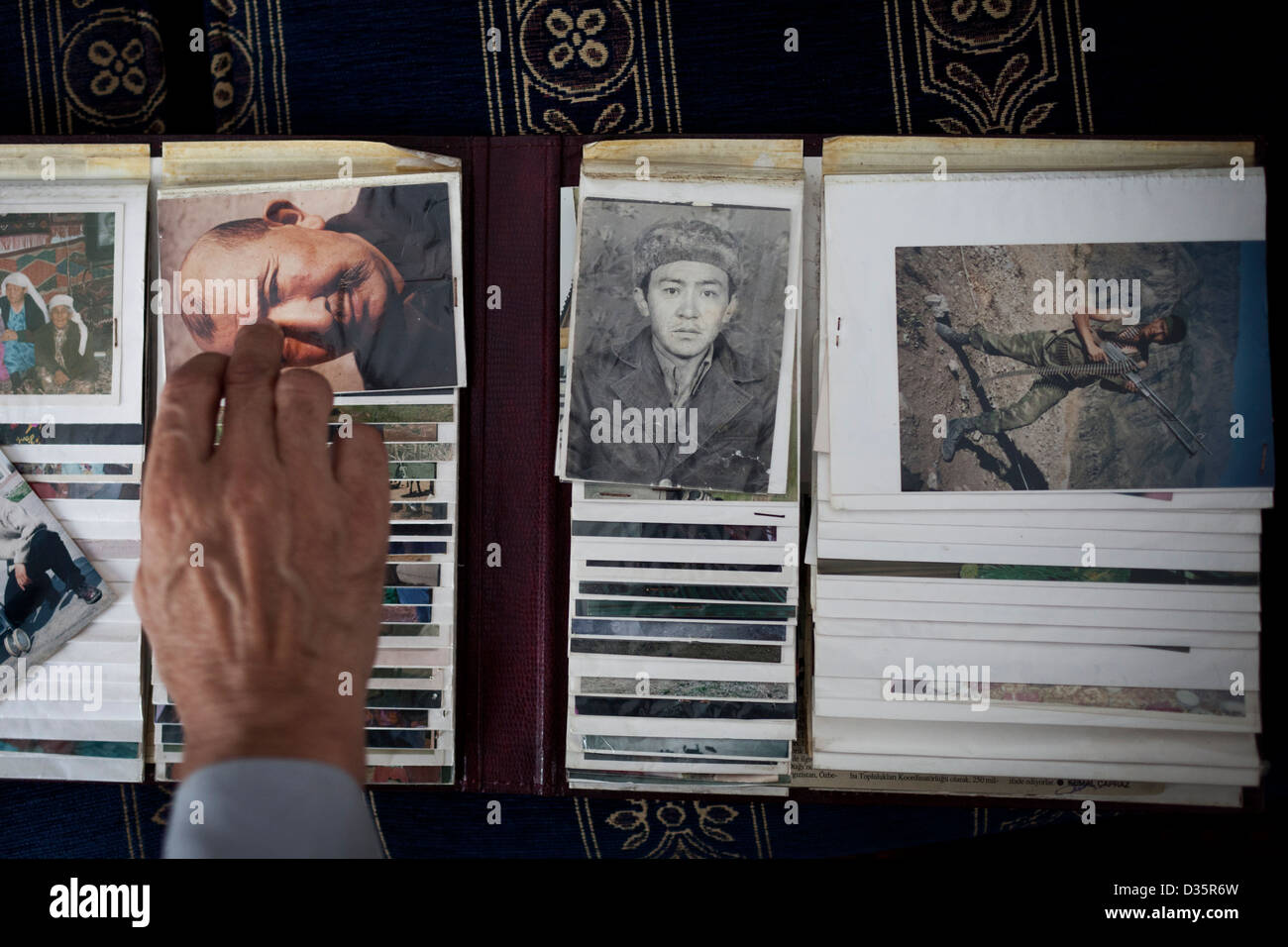 Fotos von Rahman Kul und der 1980er Jahre Migration von den Kirgisen aus Afghanistan in die Türkei. Stockfoto