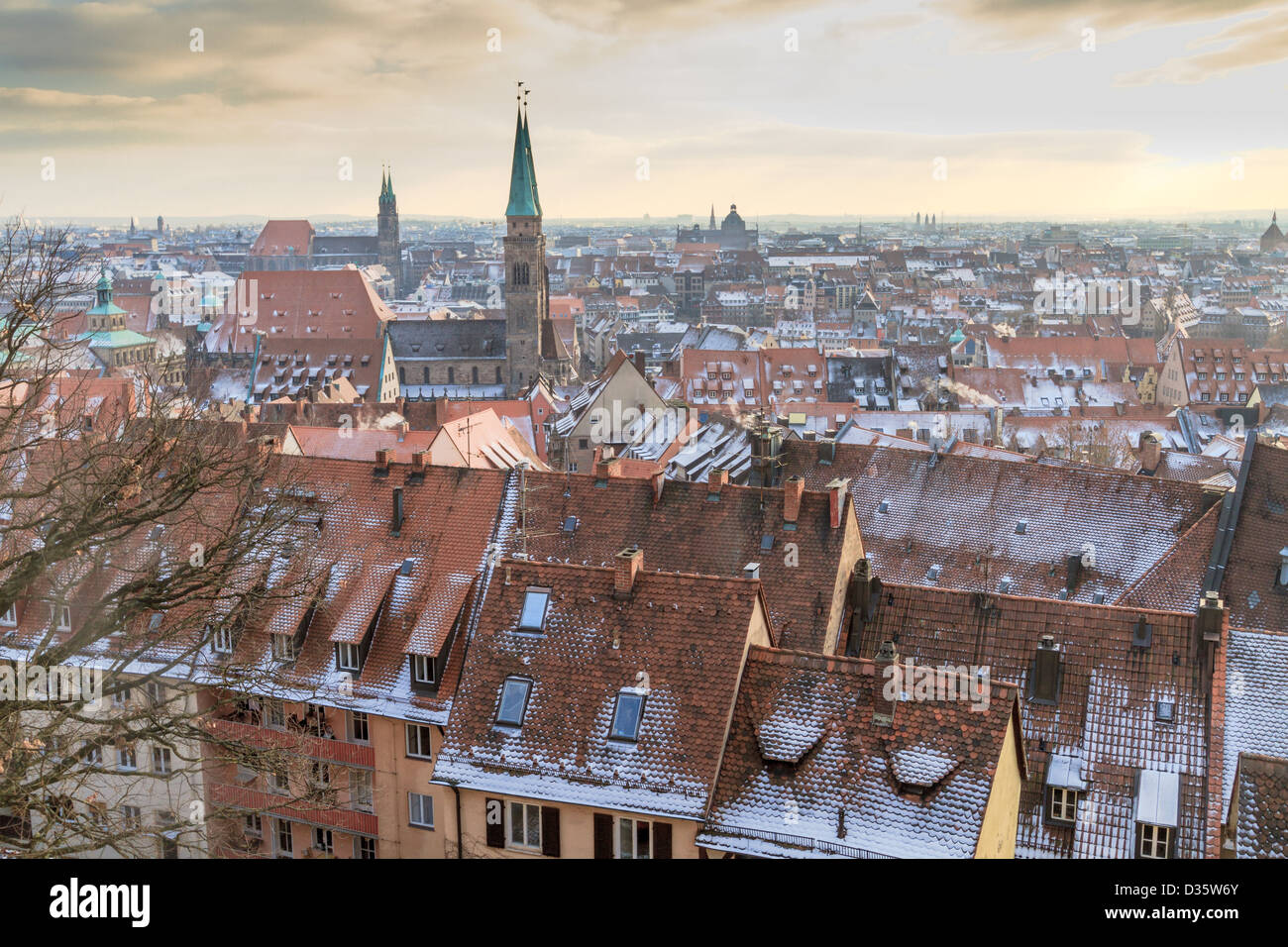 Nurember Blick auf die Stadt während der Zeit des berühmten Weihnachtsmarkt im winter Stockfoto