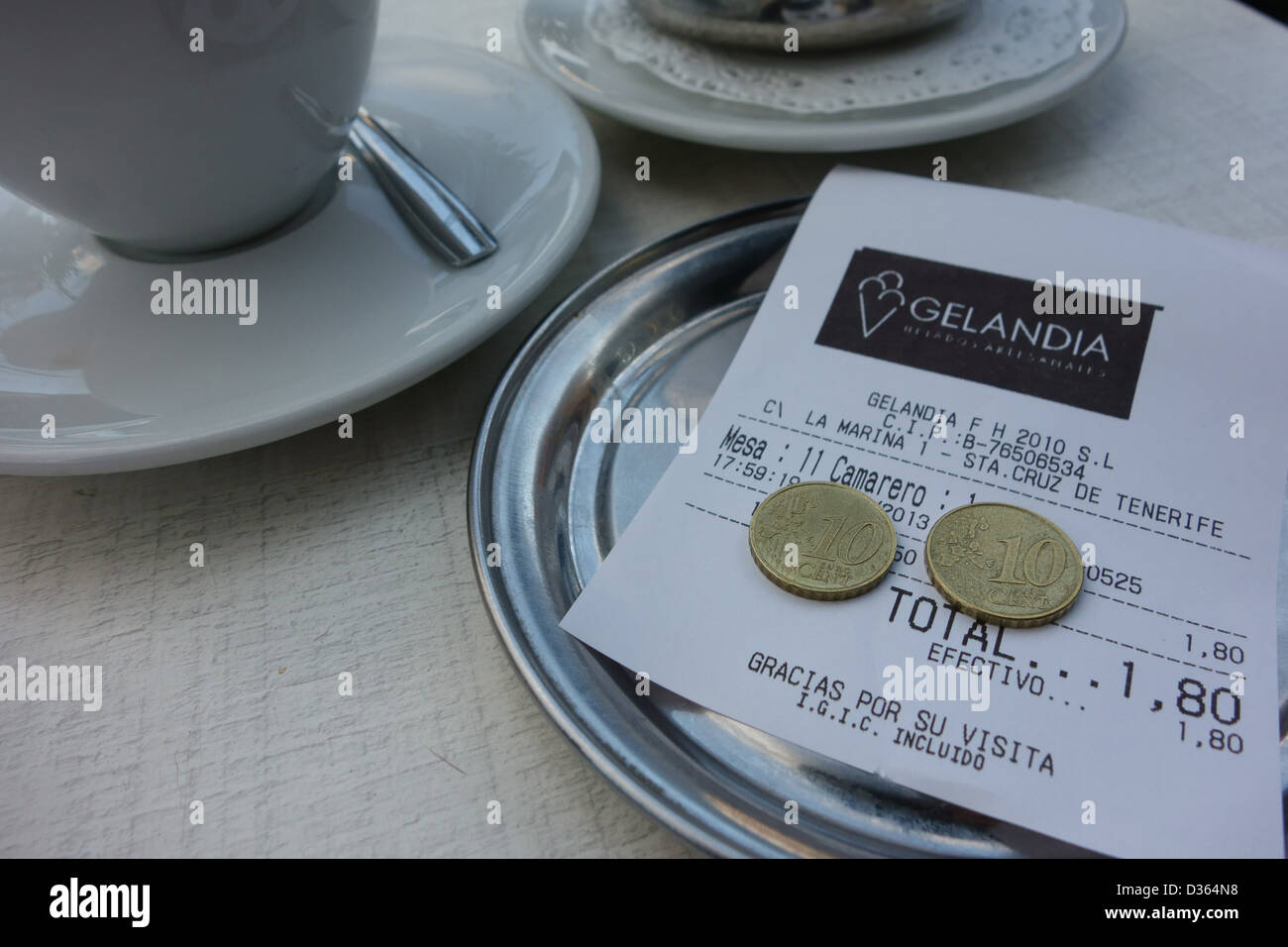 Bar-Rechnung und Centivos Münzen in Santa Cruz De Tenerife, Kanarische Inseln, Spanien Stockfoto