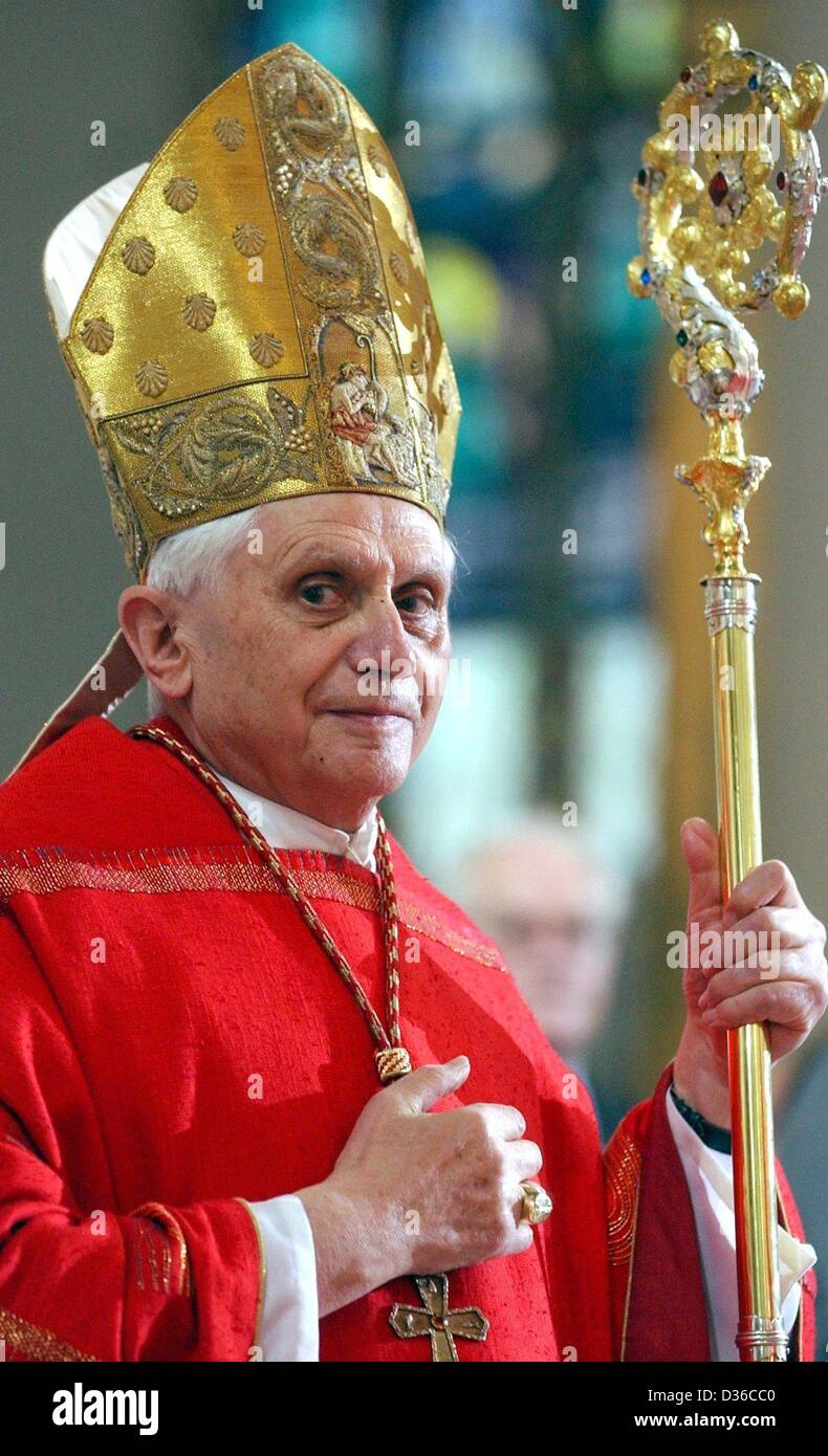 (Dpa) - Joseph Ratzinger, Deutscher Kardinal Im Vatikan Und Vertrauter