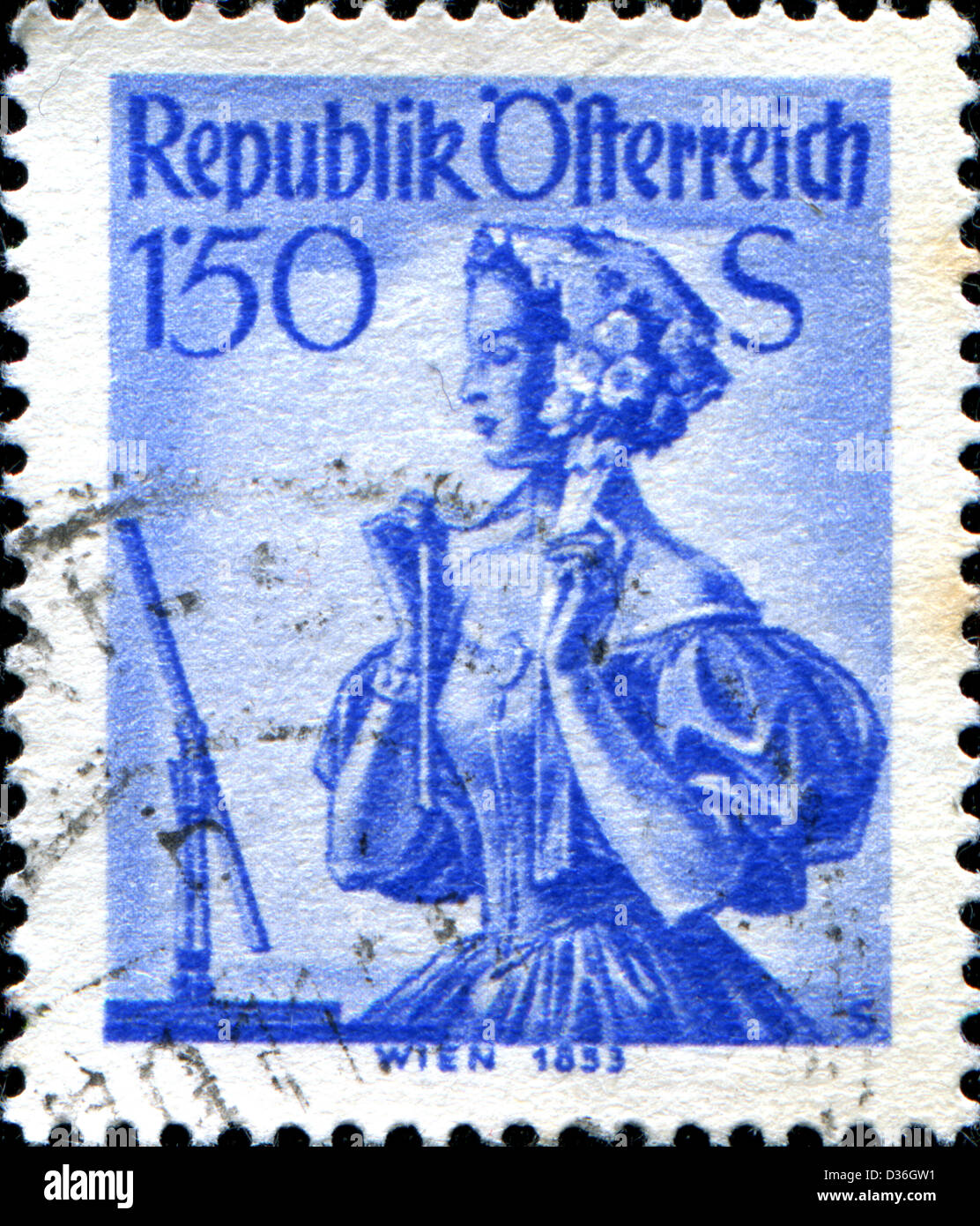 Österreich - CIRCA 1948: Eine Briefmarke gedruckt in Österreich aus der "Provinz Kostüme" Ausgabe zeigt eine Frau aus Wien, ca. 1948 Stockfoto