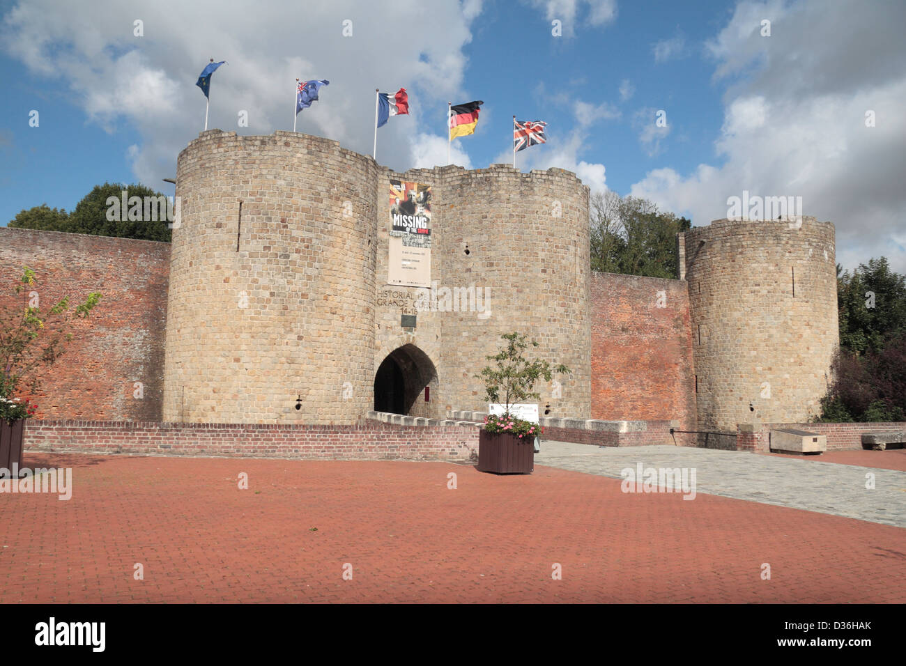 Der Eingang zum Historial De La Grande Guerre, Péronne, nahe dem Schlachtfeld der Somme, Frankreich Stockfoto