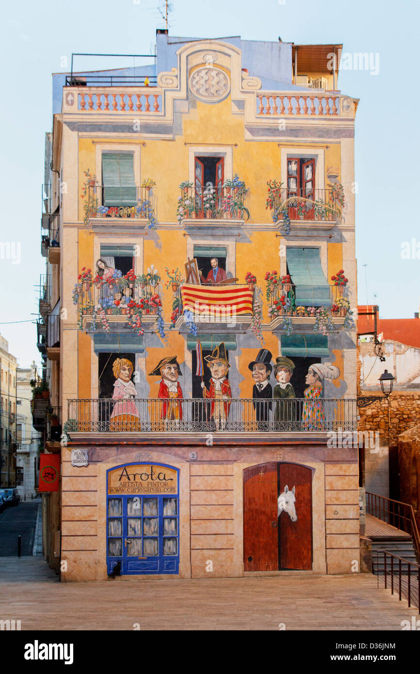 Gemalte Haus in der alten Stadt Tarragona, Katalonien, Spanien Stockfoto