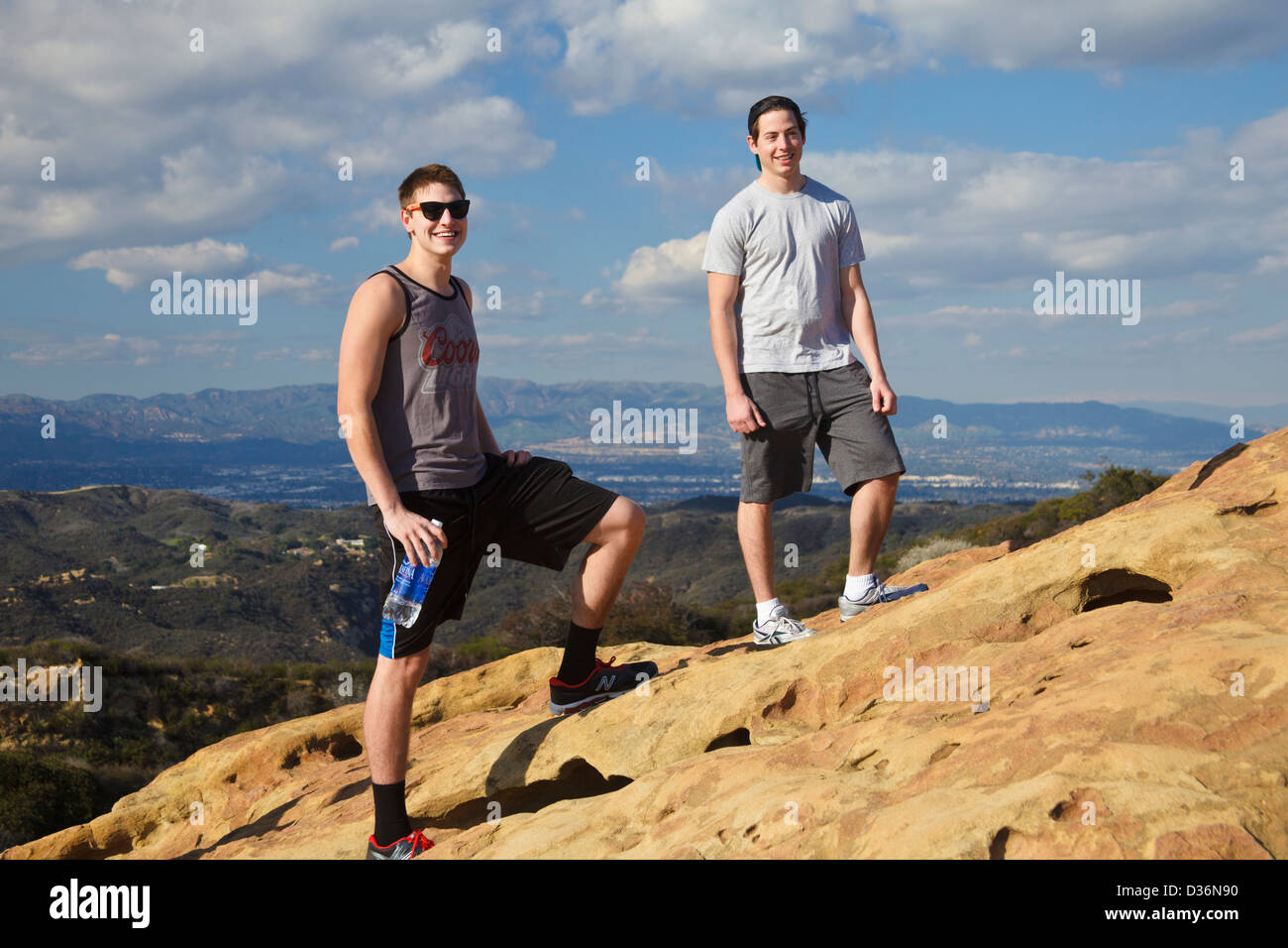 Wanderer bei Eagle Rock in Topanga State Park in Topanga, Kalifornien Stockfoto