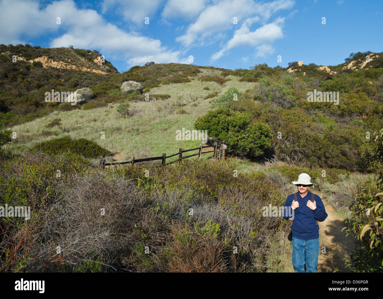 Wanderer auf die Musch Trail im Topanga State Park in Topanga, Kalifornien Stockfoto