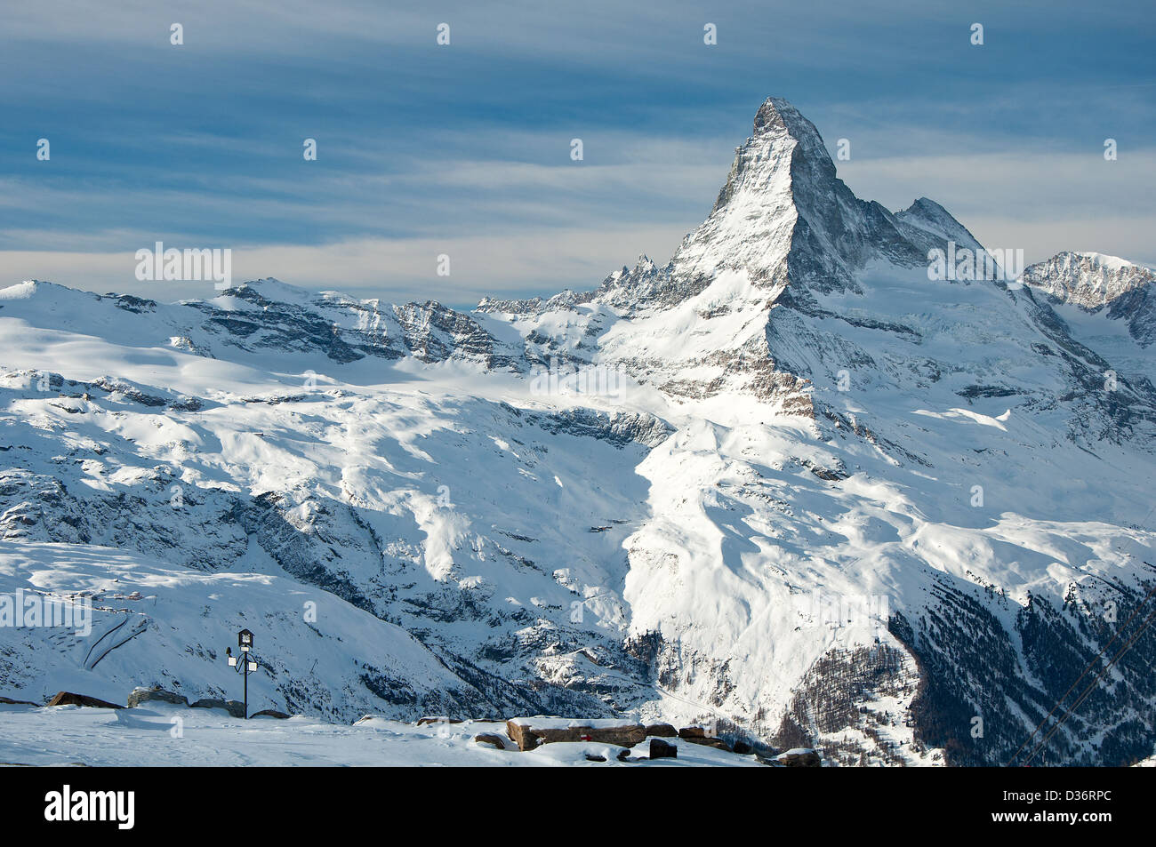 Panorama der Schweizer Alpen mit Matterhorn glacier Stockfoto