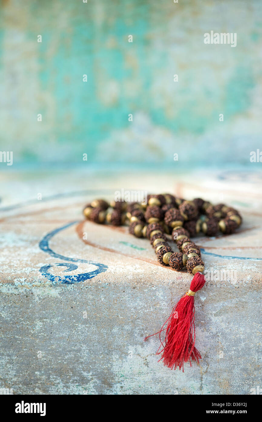 Indische Rudraksha / Japa Mala Gebetskette Stockfoto