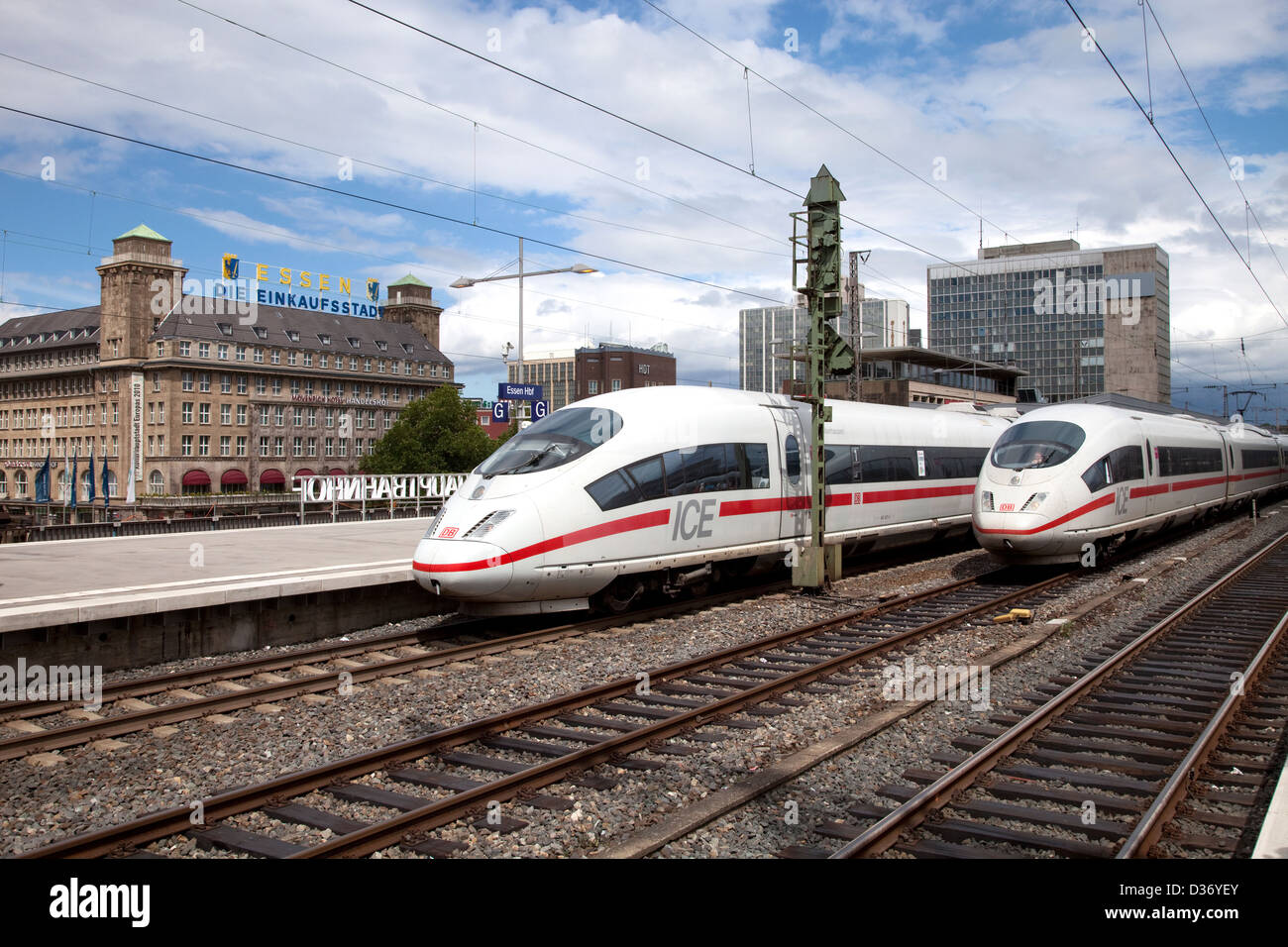 Essen, Deutschland, ICE-Züge am Essener Bahnhof Stockfoto