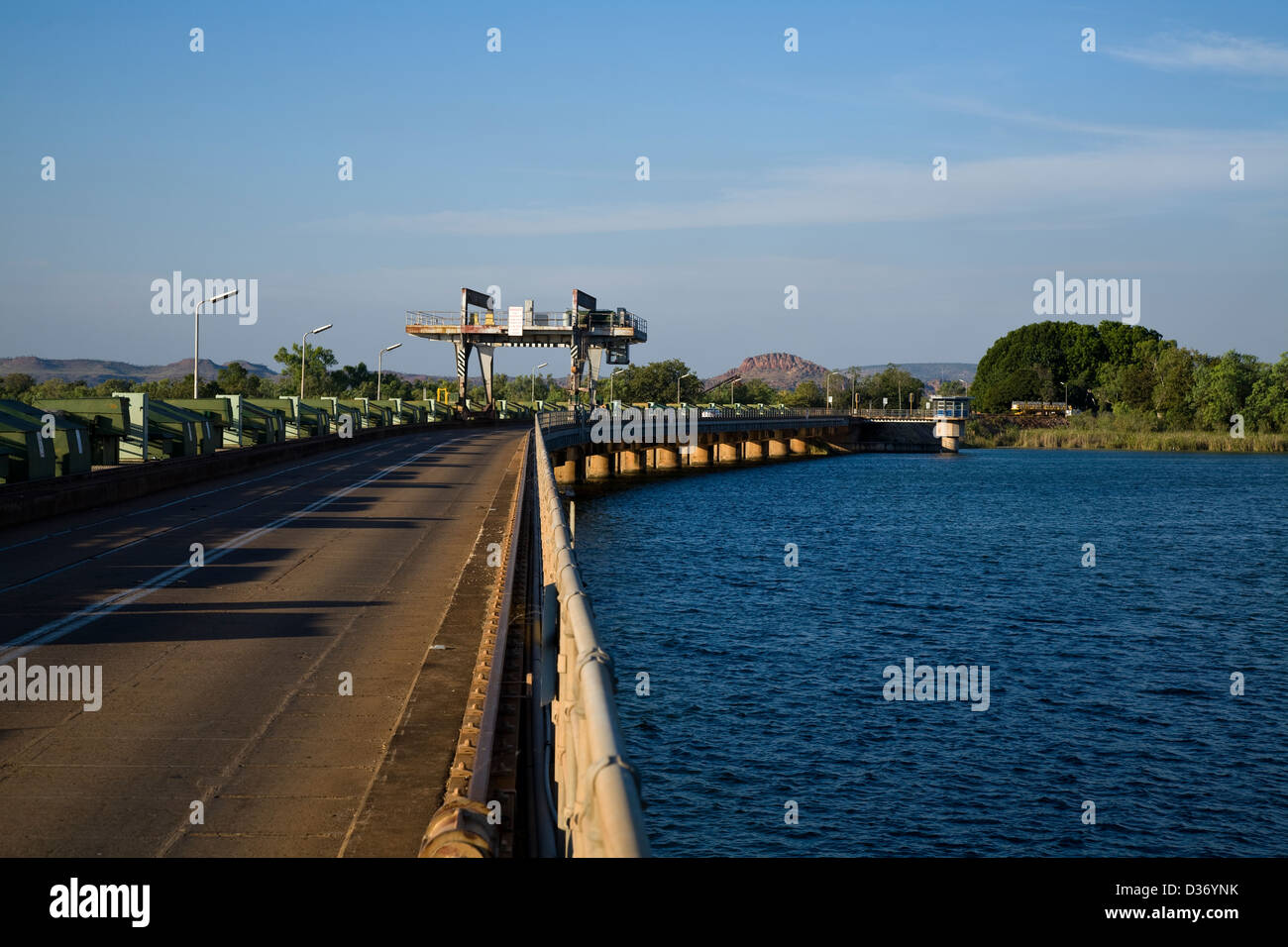 Flusswehr, See Kununnura, Kununnura, East Kimberley Region, Western Australia Stockfoto