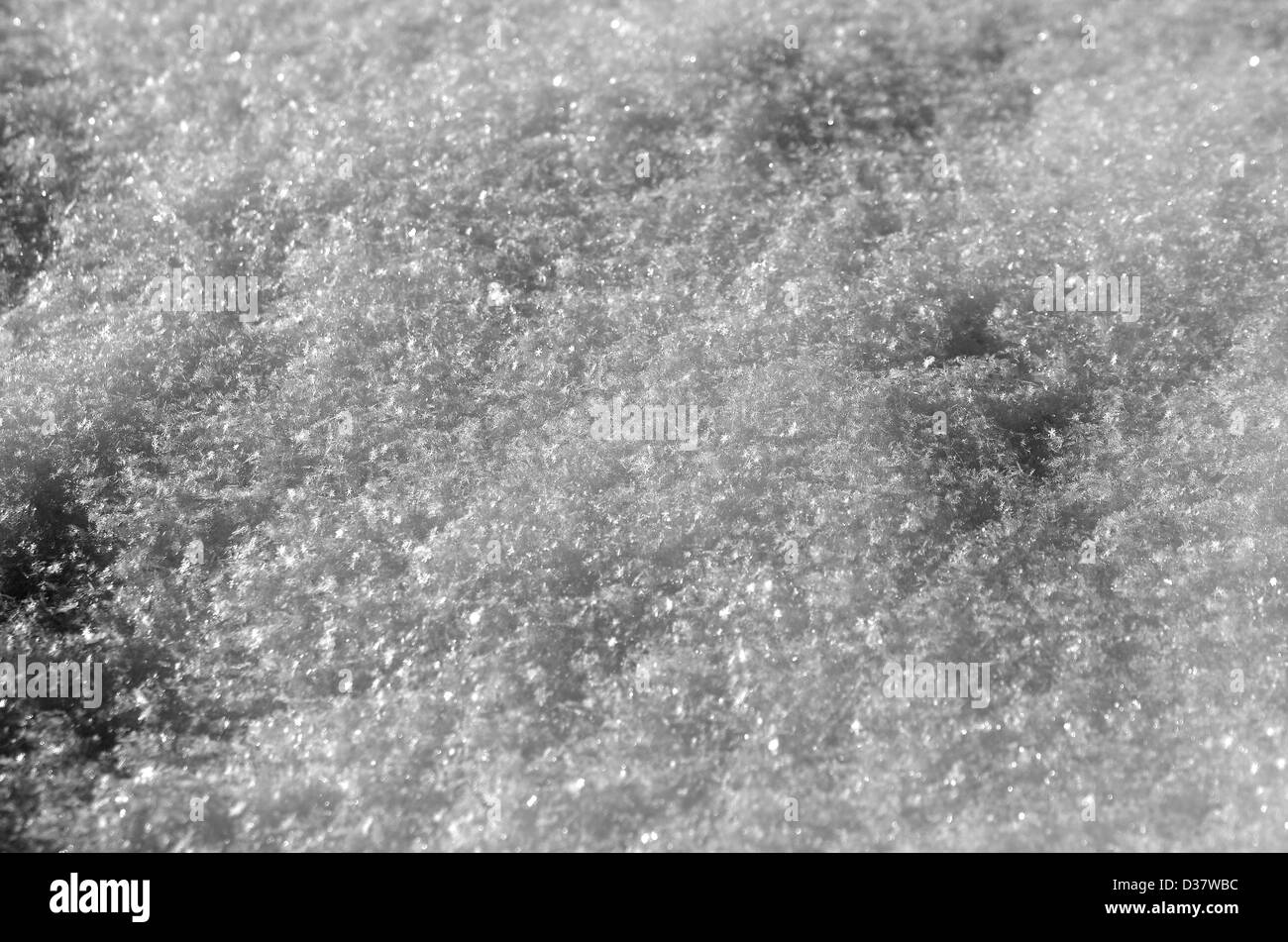 Schnee mit Mustern von Schatten und frische Eiskristalle Stockfoto