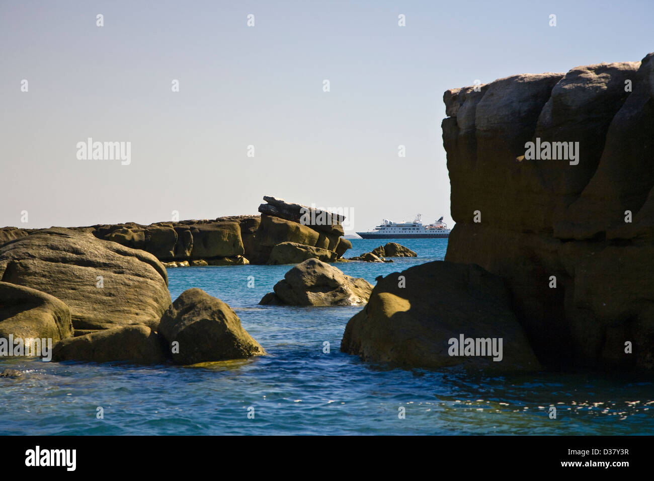 Aussie Expedition Kreuzer Orion vor Anker von Bigge Insel, Kimberley Küste, West-Australien. Stockfoto