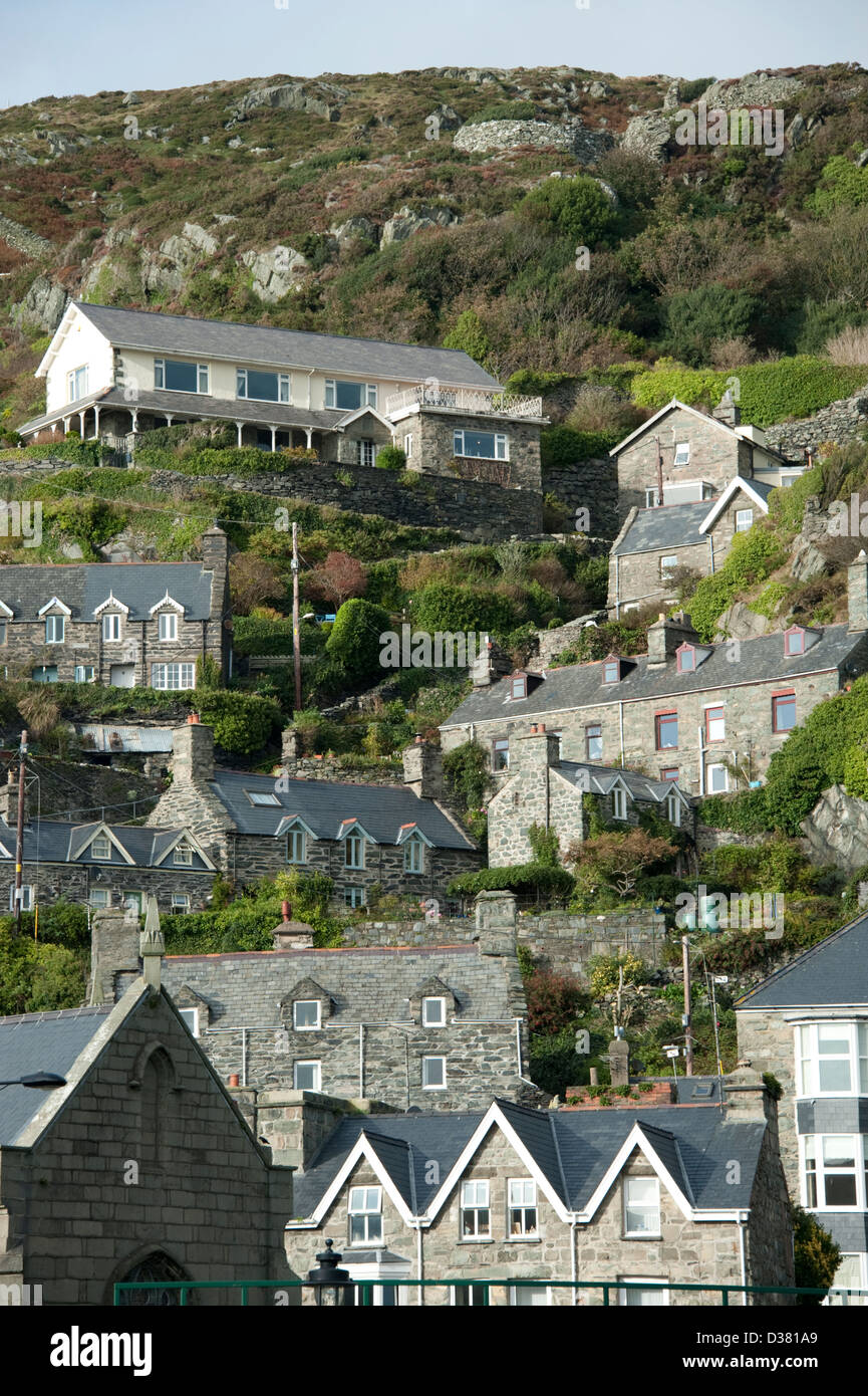 Alten walisischen Häuser auf Klippen North Wales UK Stockfoto