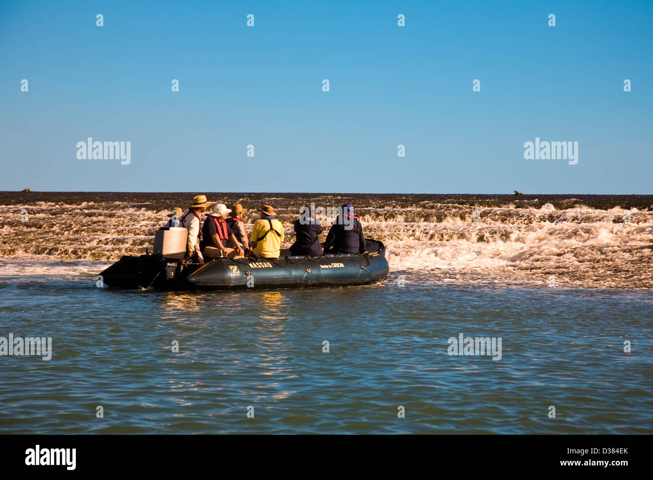 Zodiacs Sonde Montgomery Riff, der weltweit größten inshore Riff System, Collier Bay, Kimberley Region, Western Australia. Stockfoto