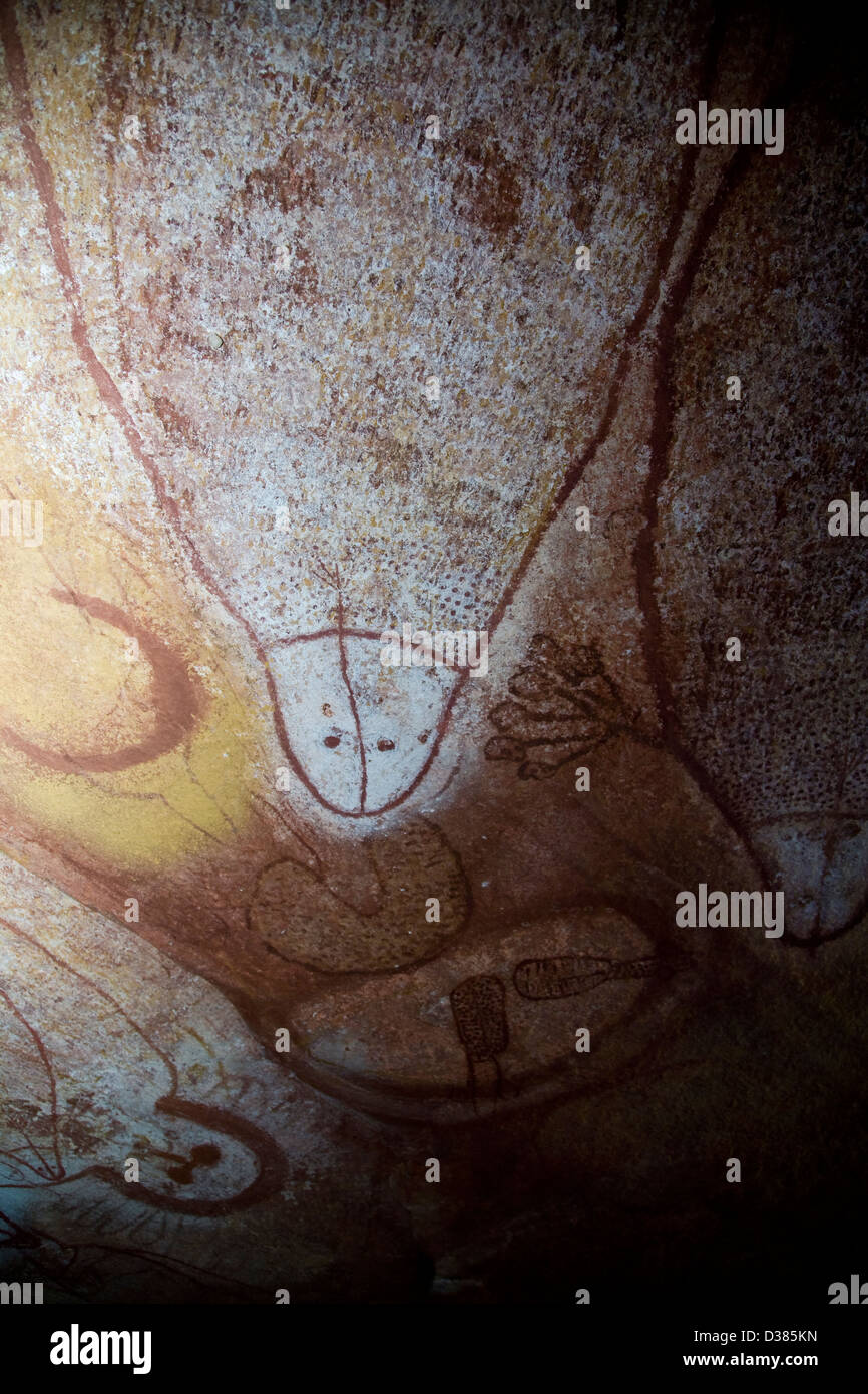 Wandjina Figur Bilder, von den Worrorra Menschen, Floß Punkt Collier Bay, Kimberley-Region, Western Australia Stockfoto