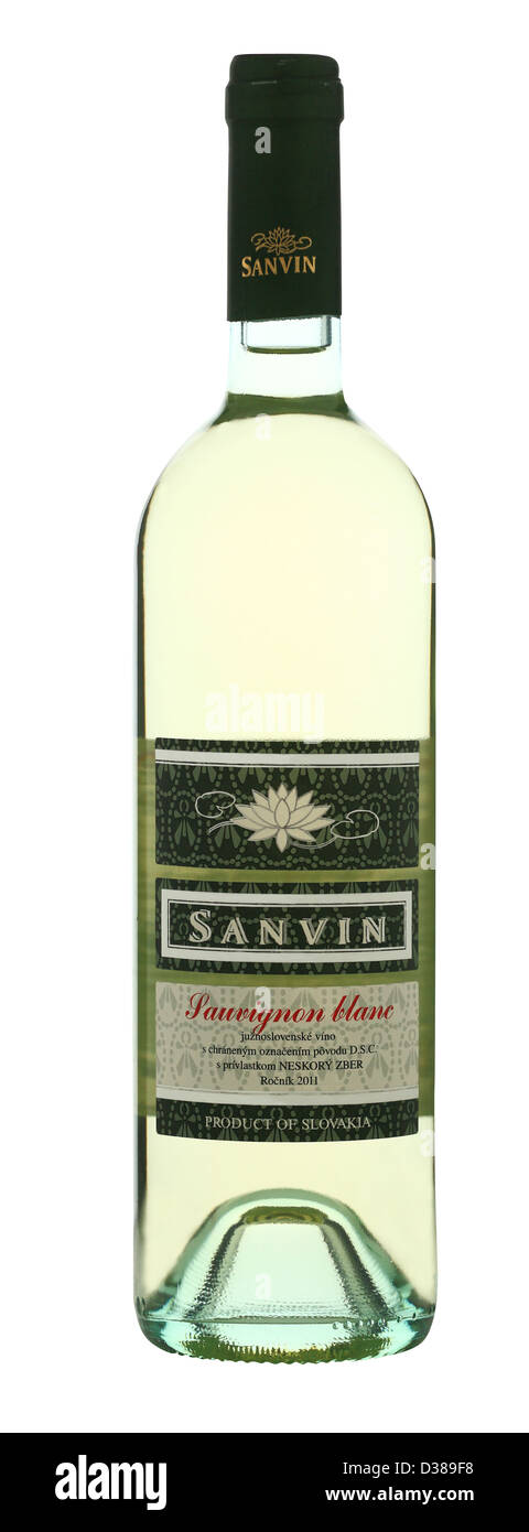 Studioaufnahme der Flasche Weißwein Sorte Sauvignon Blanc vom Weingut Sanvin, Slowakische Wein Region Süd. Stockfoto
